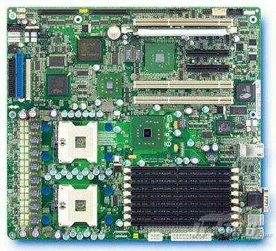 Intel SE7520AF2主板图片