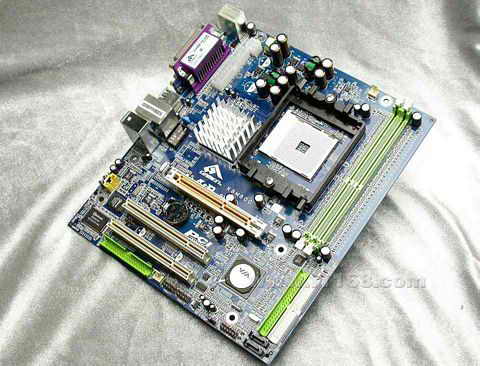 点击查看下一张冠盟 GMVK8M800-75A2P-MGN主板图片