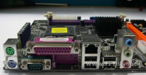 联强 LM-8I945PL主板图片