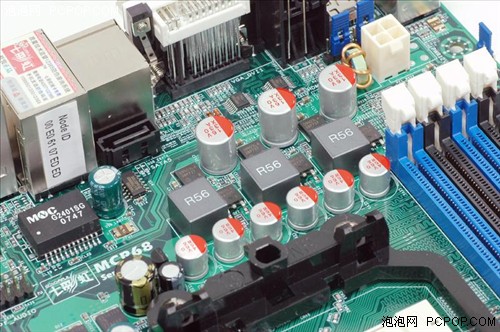 七彩虹 C.N70HD主板图片