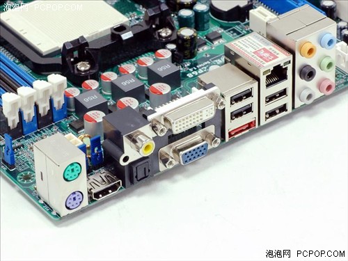 点击查看下一张七彩虹 C.N70HD主板图片