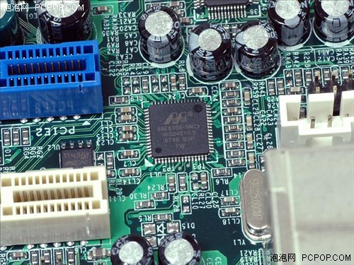 点击查看下一张七彩虹 C.N70HD主板图片