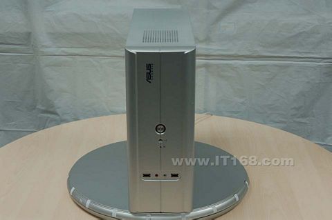 点击查看下一张华硕 TT-67机箱图片