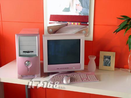 BenQ 775PF粉色佳人II代-CRT桌面套装图片