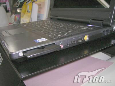 点击查看下一张TCL K21(C1.4GHz/512M/60G)笔记本图片