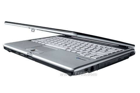 点击查看下一张富士通 LifeBook S7111(T5600/512M/80G/COMBO)笔记本图片