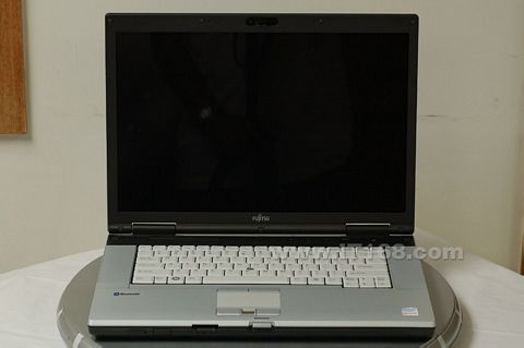 点击查看下一张富士通 LifeBook E8410(T7300/2G/120G)笔记本图片