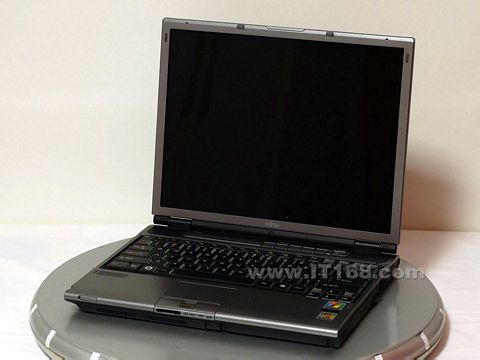 点击查看下一张富士通 LifeBook S2210(TL-52/512M/120G)笔记本图片