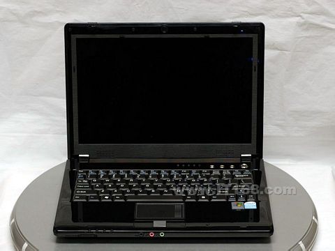点击查看下一张海尔 精彩A20(T2080G10120BgHM/黑)笔记本图片
