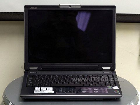 点击查看下一张华硕 Pro72S(725112SSBS-V)笔记本图片