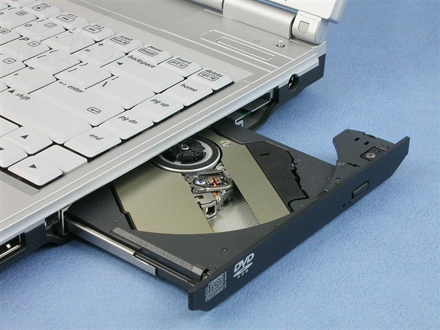 点击查看下一张惠普 Compaq Presario B3806AP(PN766PA)笔记本图片