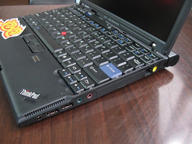 ThinkPad X61 7673J9C笔记本图片