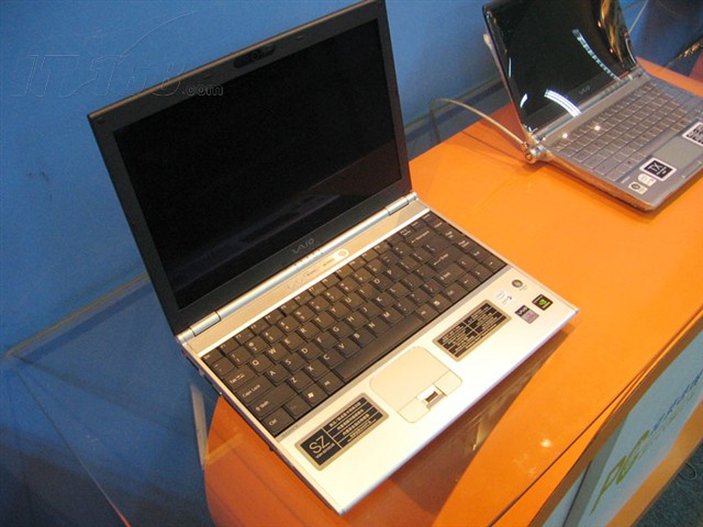 点击查看下一张SONY VGN-SZ42C笔记本图片