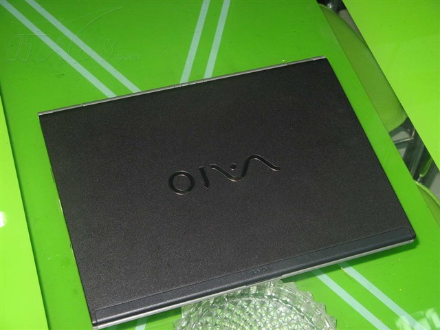 点击查看下一张SONY VGN-SZ75/B笔记本图片