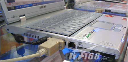 点击查看下一张STAMP D212AW笔记本图片