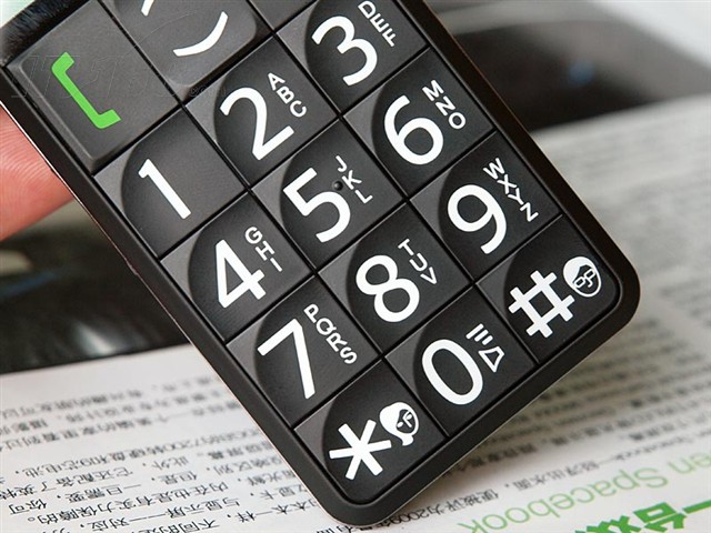 http://image.it168.com/product/view_pic/0302/4068902.jpg