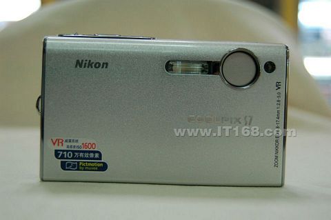 点击查看下一张尼康 coolpix S7数码相机图片