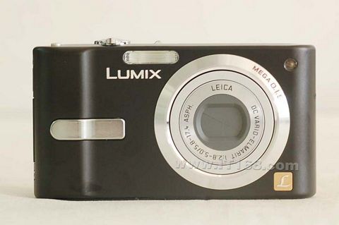 点击查看下一张松下 DMC-FX12GK数码相机图片
