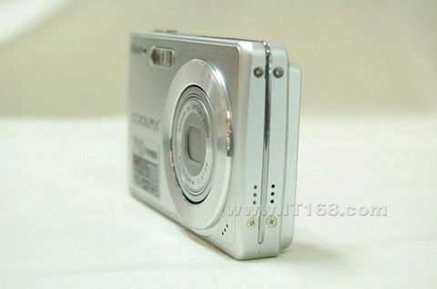 点击查看下一张尼康 coolpix S200数码相机图片