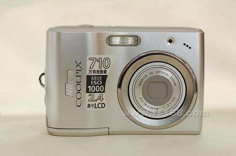 点击查看下一张尼康 coolpix L14数码相机图片