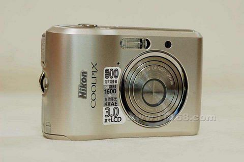 点击查看下一张尼康 coolpix L18数码相机图片