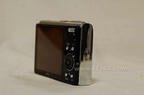 点击查看下一张尼康 S52数码相机图片