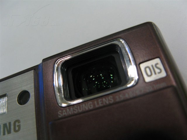 3058102.jpg