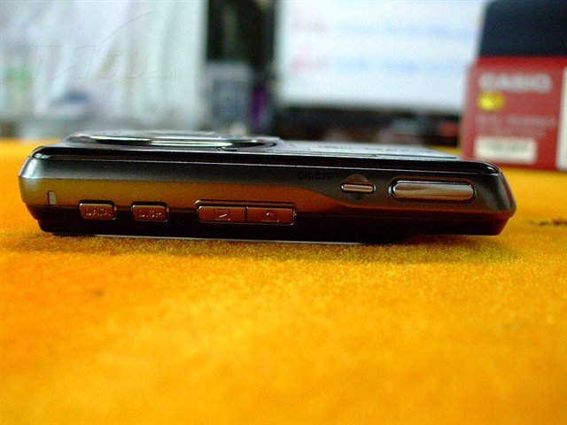 点击查看下一张卡西欧 S880数码相机图片