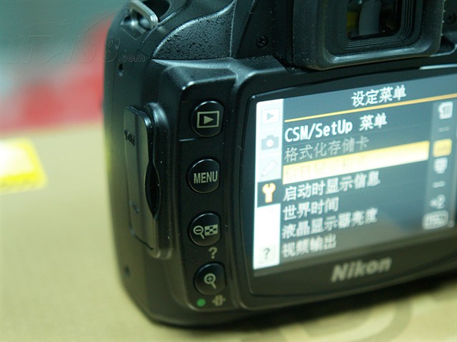 点击查看下一张尼康 D40数码相机图片