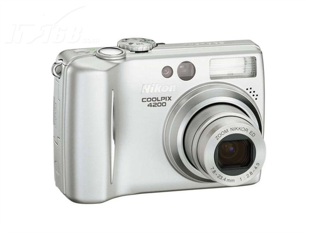 点击查看下一张尼康 Coolpix 4200数码相机图片