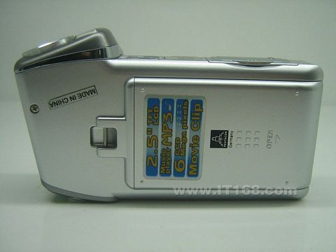 点击查看下一张PRAKTICA DVC6.1数码摄像机图片