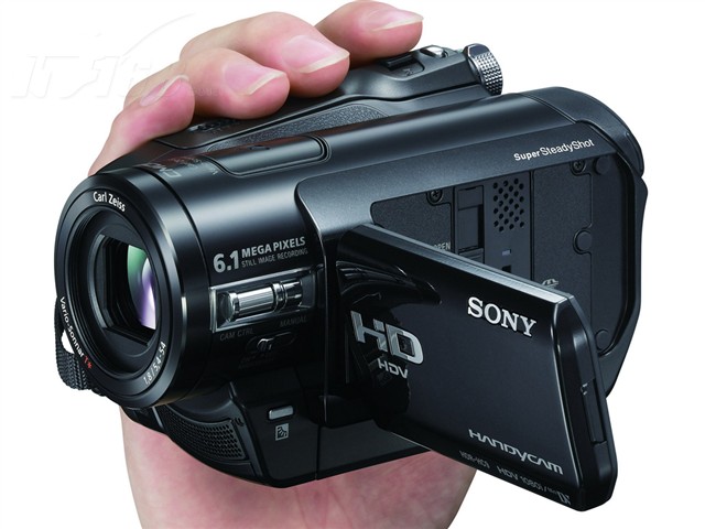 点击查看下一张SONY HDR-HC9E数码摄像机图片