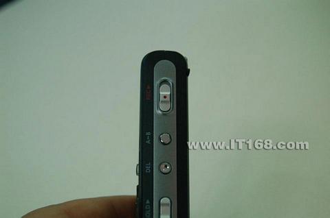 录音笔和手机录音哪个清楚 102805-38.jpg