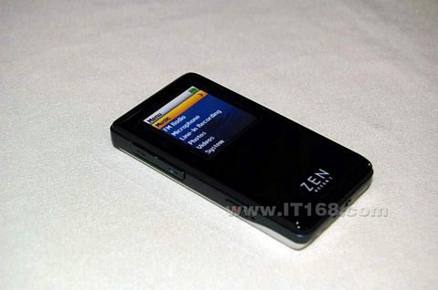 点击查看下一张CREATIVE Zen Neeon 2(4G)MP3播放器图片