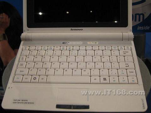 联想 IdeaPad S9(SFO珍酷白)上网本图片
