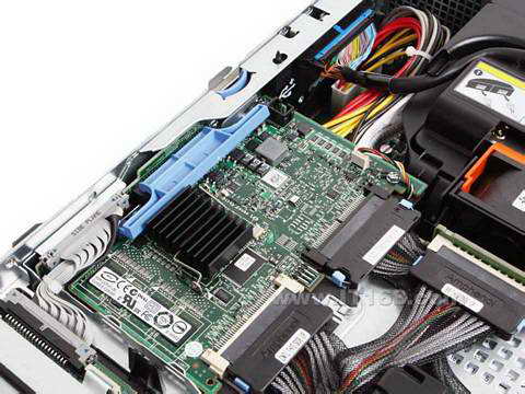 DELL PowerEdge 2950(Xeon E5320/1GB/146GB)服务器图片