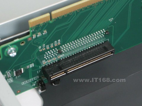 IBM System x3650 7979R05(1000Mbps×2)服务器图片