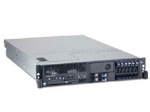 点击查看下一张IBM System x3650 7979R01服务器图片