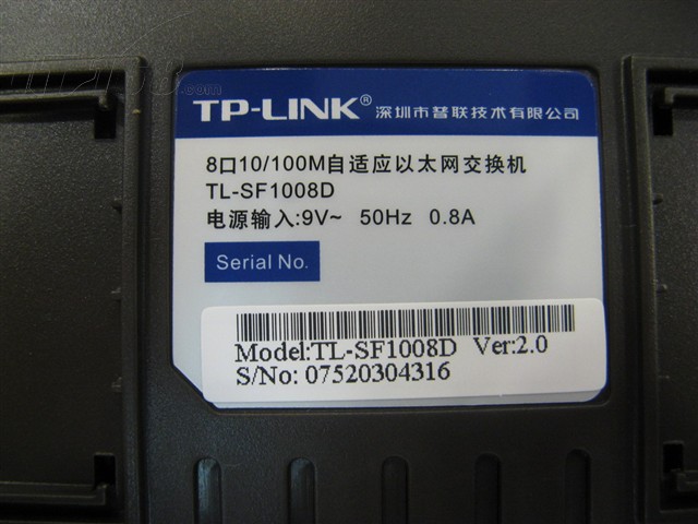 点击查看下一张TP-LINK TL-SF1008D网络交换机图片