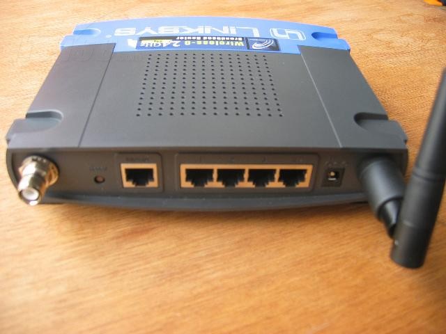 点击查看下一张Cisco-Linksys WRT54G无线路由器图片
