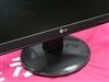 LG W2242T