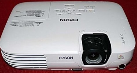 &nbsp;爱普生eb-c250x是一款流明亮度为2500流明的商务教育投影机