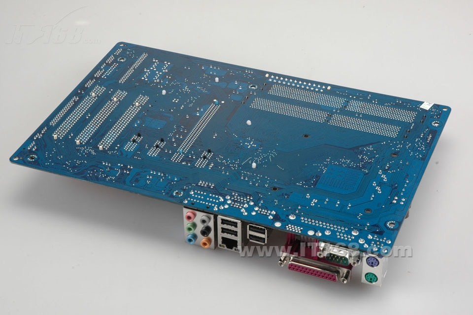 技嘉945pl-s3(rev 2.0)主板产品图片6