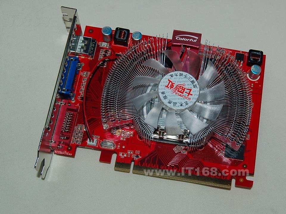 七彩虹镭风2600pro-gd3 cf黄金版 n14(256m).