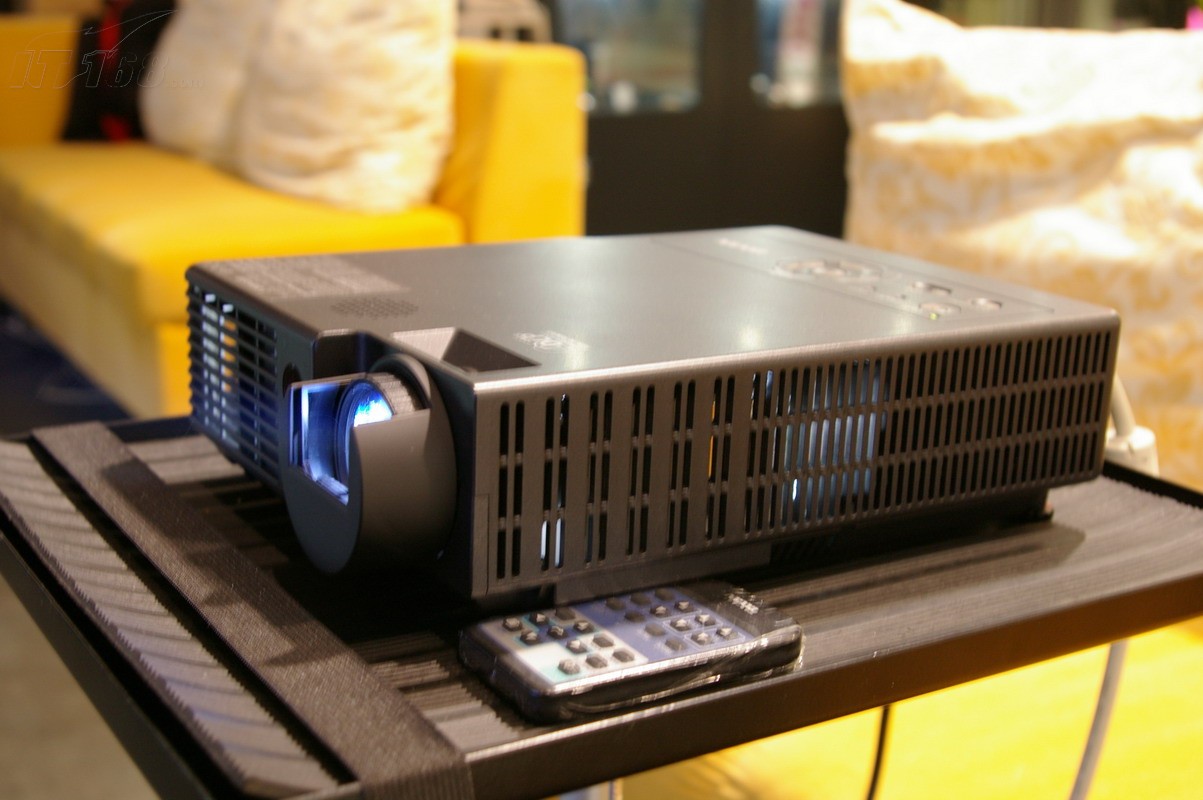 普乐士kg-ps1100投影机产品图片2