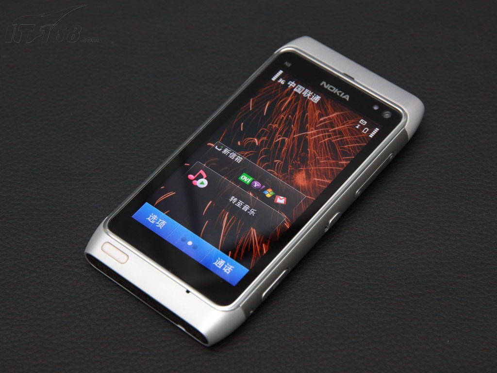 诺基亚n8(精锐乐动版)手机产品图片4