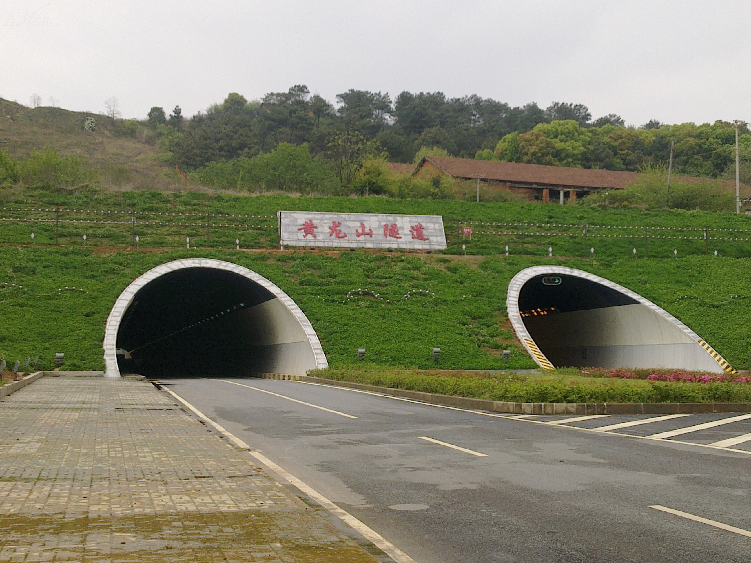 诺基亚e72i(精锐版)样张图片5素材-it168手机图片大全