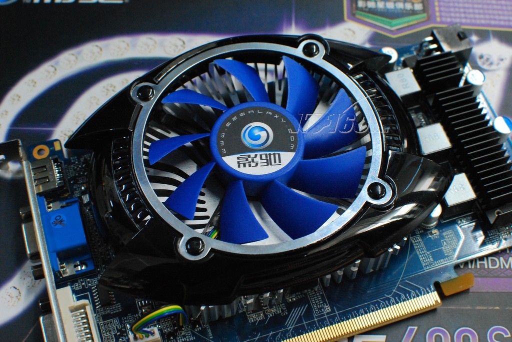 影驰gts450虎将显卡产品图片5