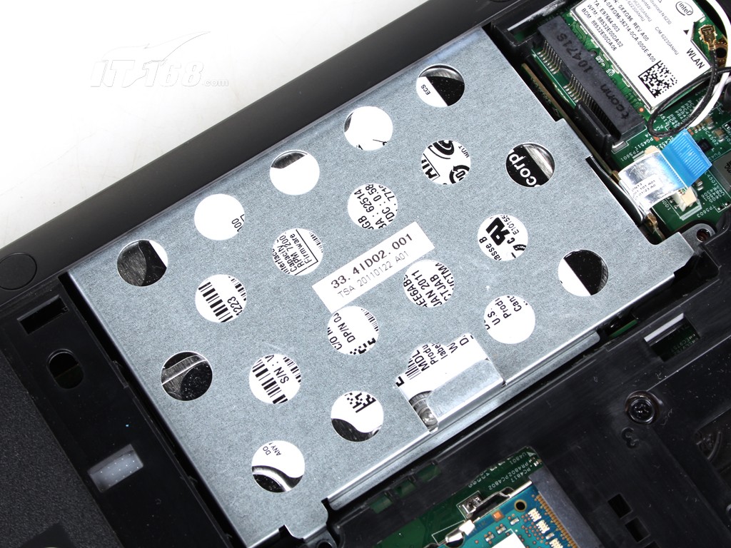 戴尔vostro 成就 3350(v3350d-478)硬盘仓图片