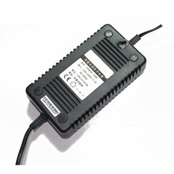 科程220v转12v电源转换器 150.